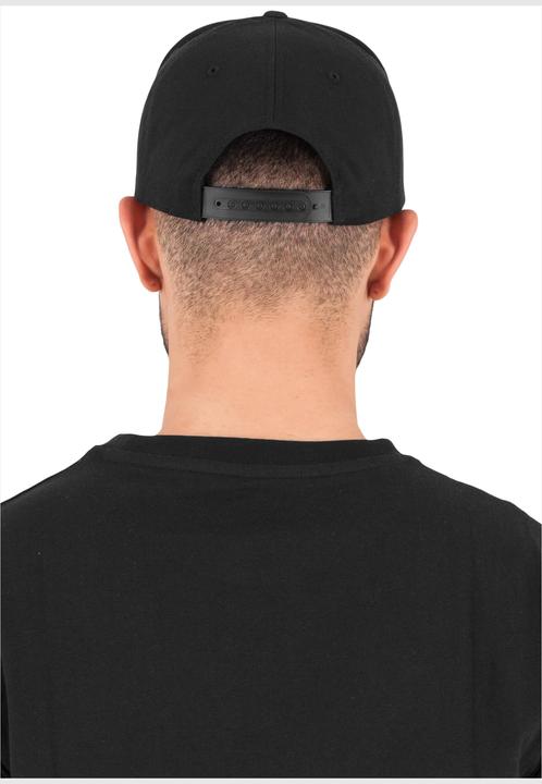 Actual product image Flexfit Classic 5 Panel Snapback (One size)
