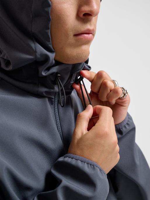 Actual product image hummel Hmlloose Softshell Jacket (L)