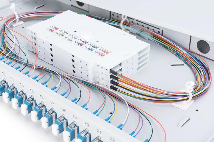 Produktbild Digitus LWL Spleissbox, bestückt, LC, OS2