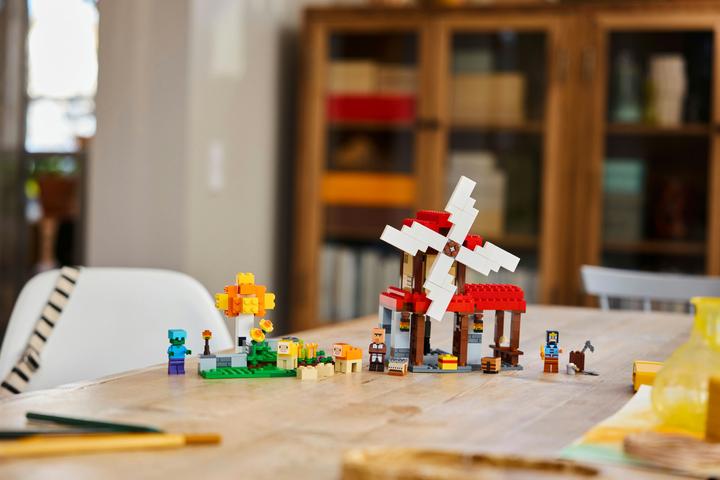 Actual product image LEGO The windmill farm (21262, LEGO Minecraft)