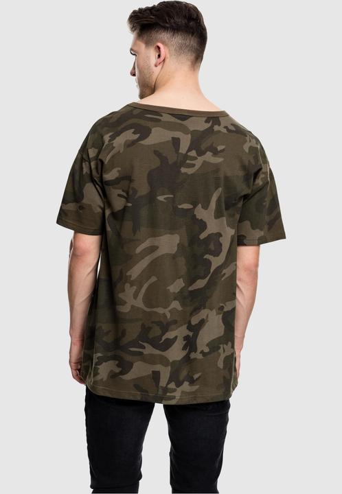 Actual product image Urban Classics Camo Oversized Tee (S)