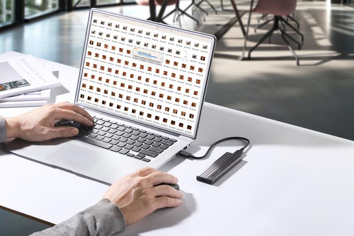 Actual product image Lexar Boitier external USB 3.2 E300 - NVMe M.2 Type 2280 (Argent) (USB-C)