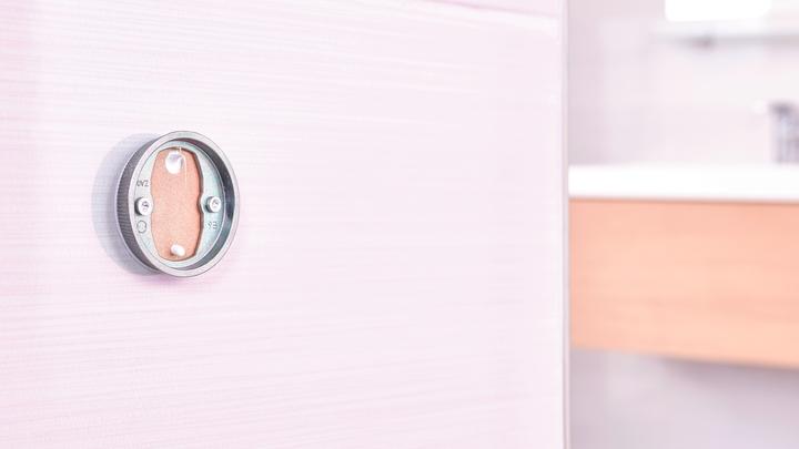 Actual product image tesa ELEGAANT soap dispenser incl. adhesive solution without drilling