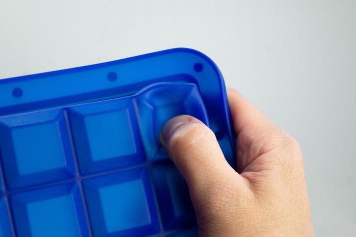 Image du produit Lurch Ice former Arctic Cube 3x3cm blue/transparent