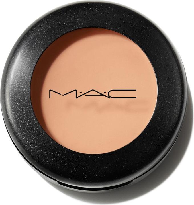 Actual product image MAC Cosmetics Studio Finish Concealer (NC15)