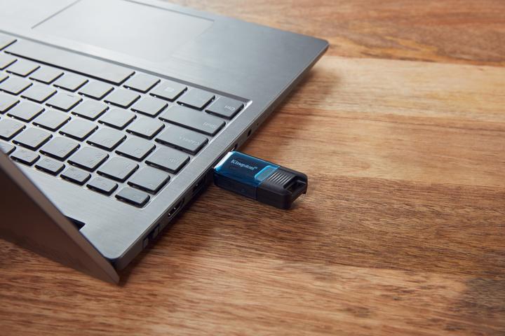 Actual product image Kingston DataTraveler 80 M (64 GB, USB-C)