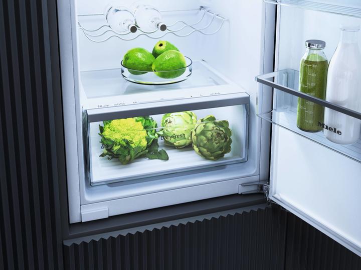 Actual product image Miele Refrigerator K 7317 D (204 l)