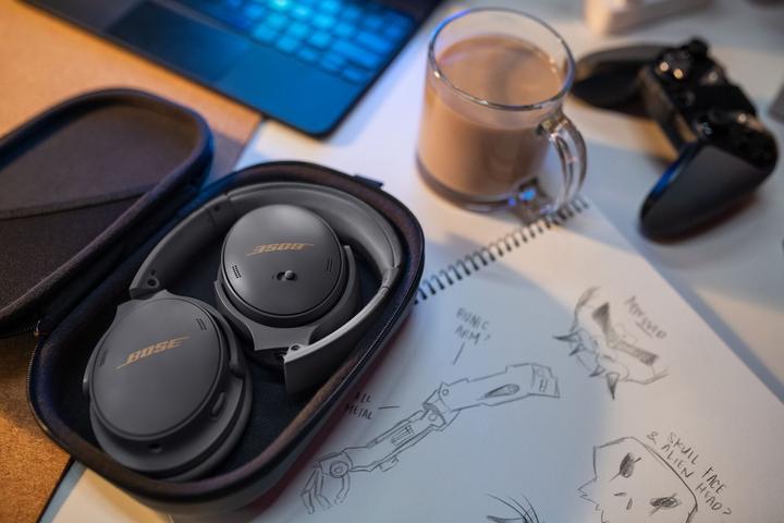 Image du produit Bose QuietComfort 45 Limited Edition (ANC, 24 h, Filaire, Sans fil)