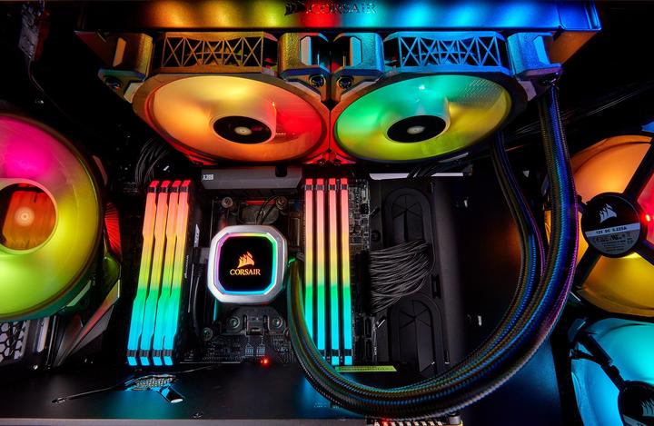 Immagine prodotto Corsair H100i RGB Platino