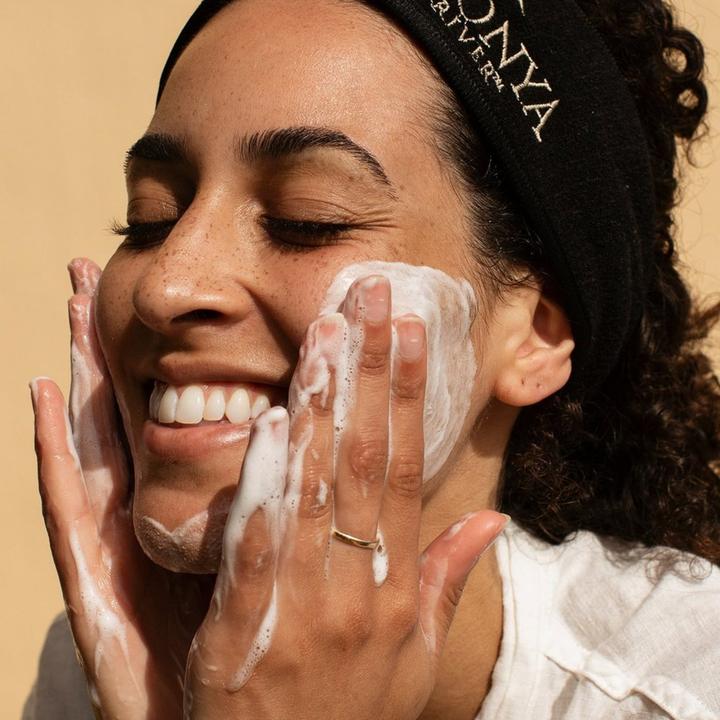 Immagine prodotto Eco by Sonya Super Citrus Gel Cleanser - Detergente profondo e rigeneratore della pelle del viso (Gel)