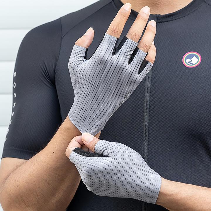 Actual product image Rockbros Breathable Short Finger Cycling Gloves, Size: S - Gray (S)