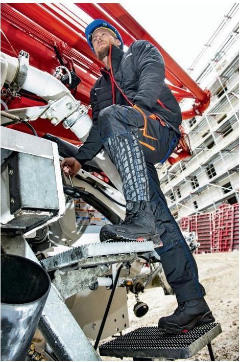 Actual product image Baak Safety boot Braxton size 41 black/red S3 SRC HRO EN ISO 20345 cow leather (S3, 41)