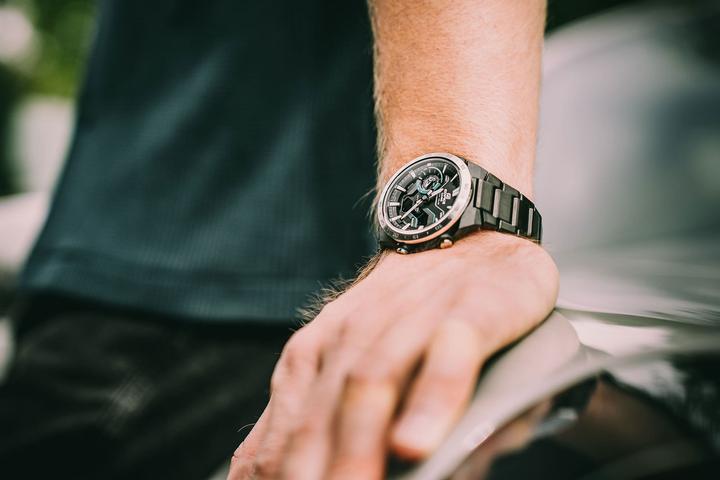 Immagine prodotto Casio ECB-2200DD-1A (Orologio sportivo, 48 mm)