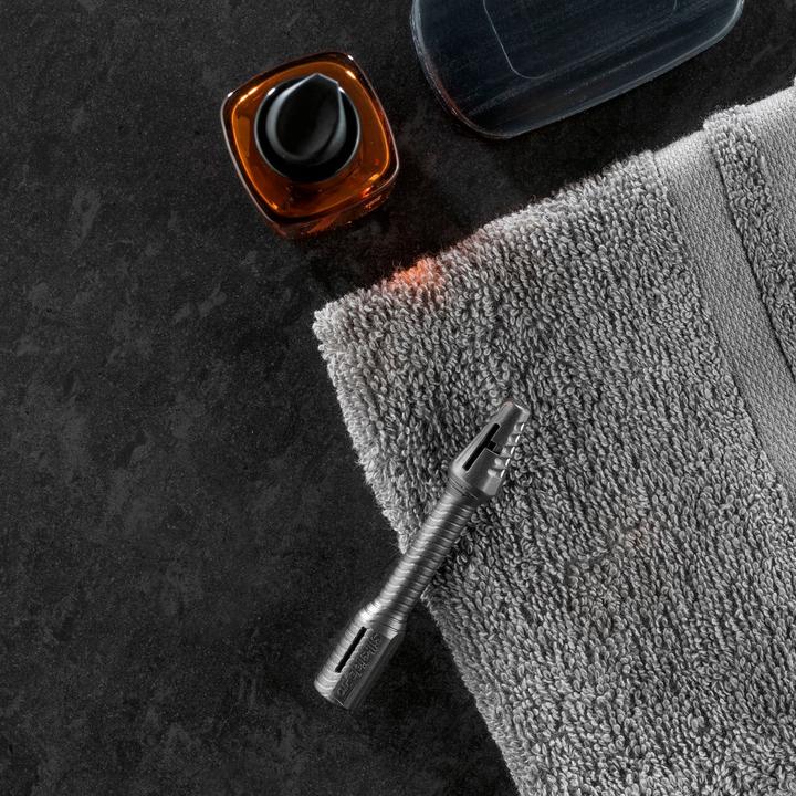 Actual product image Silkslide Per razor