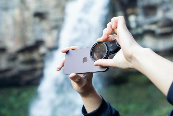 Produktbild Kenko Exapro Smartphone Variable ND Filter Clip 49mm (49 mm, Effekt Filter, ND- / Graufilter)
