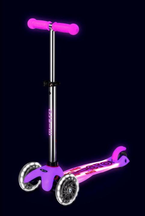 Actual product image Micro Scooter Mini Deluxe Glow Plus LED Pink