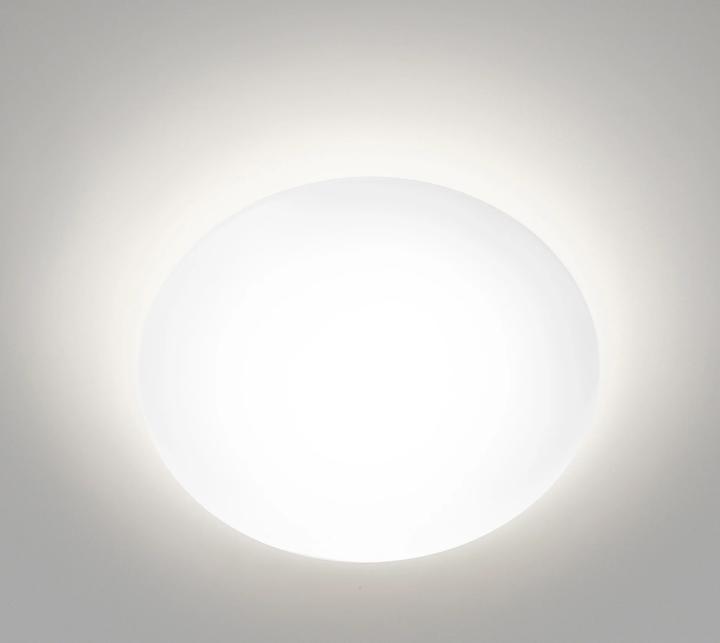 Actual product image Philips Suede (2350 lm)