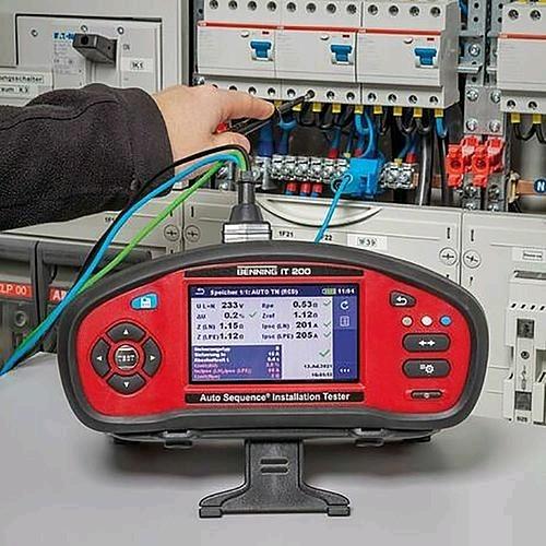 Produktbild Benning Installationstester IT 200 (CAT III 600V, CAT IV 300V)