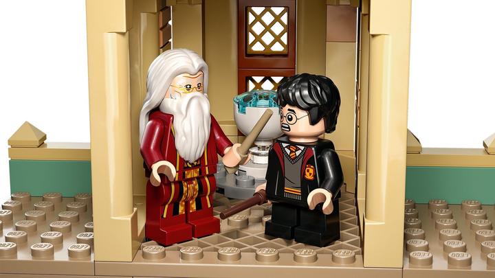 Produktbild LEGO Hogwarts: Dumbledores Büro (76402, LEGO Harry Potter)