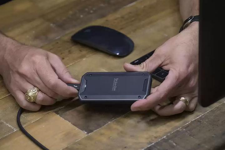 Productafbeelding SanDisk PRO-G40 (2000 GB)