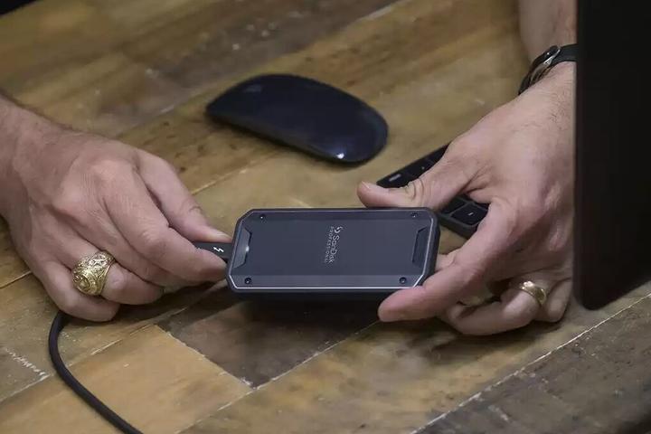 Actual product image SanDisk PRO-G40 (1000 GB)