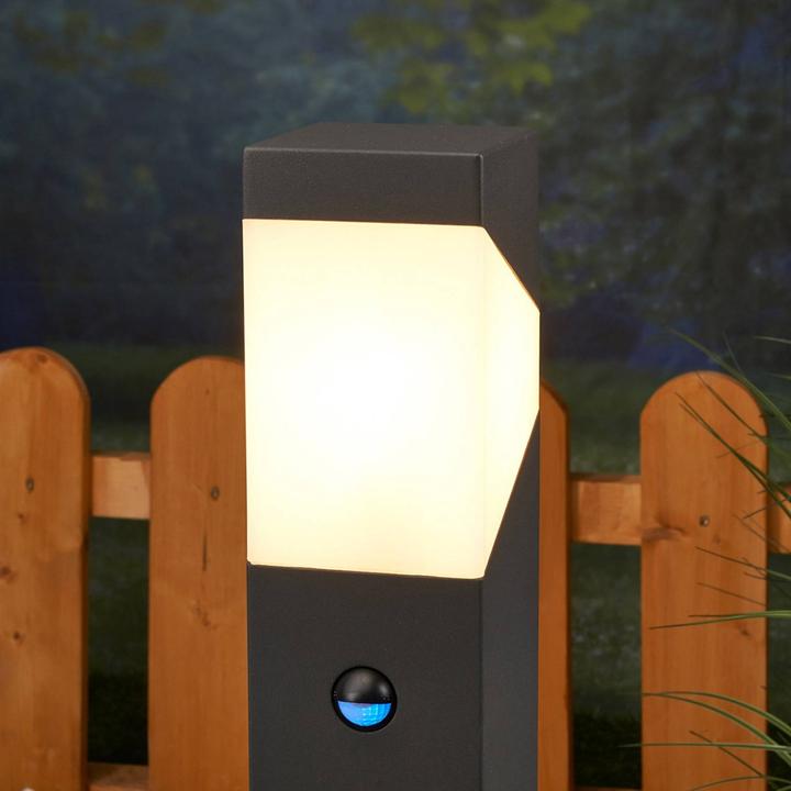 Produktbild Lucande Kiran Aussen Garten Leuchte w/Sensor H60 Graphite (790 lm, E27, IP44)