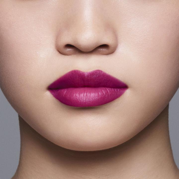Actual product image Shiseido Lip Liner (10 VIOLET)
