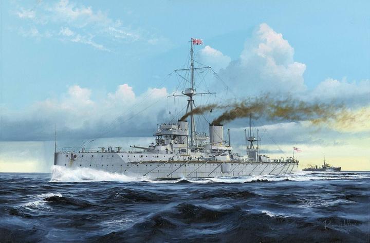 Actual product image Trumpeter HMS Dreadnought 1907