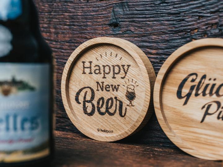 Image du produit Holzpost Untersetzer Happy New BEER Eiche 11,2cm (1 x)