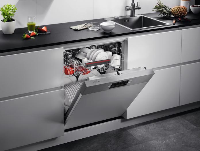 Actual product image AEG VAATWASSER INBOUW FEE53610ZM