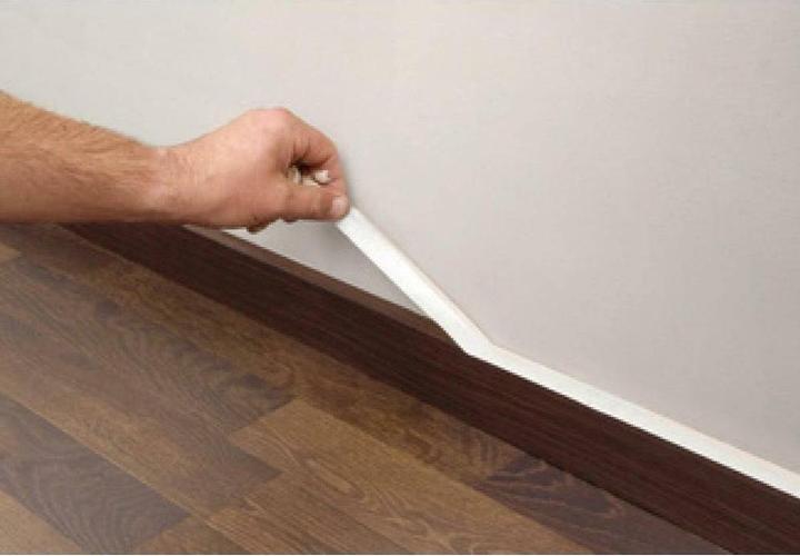 Produktbild tesa Malerkrepp PROFESSIONAL, Malerband für besonders präzises Abkleben (19 mm)