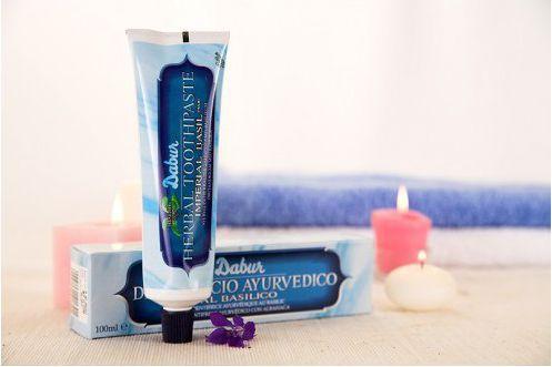 Actual product image Dabur Organic Basil Toothpaste for Fresh Breath 100ml - Natural Oral Care with Organic Basil Extract (100 ml)