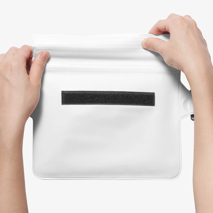 Actual product image Spigen Aqua Shield WaterProof Waist Bag A620 2 Pack - snow white