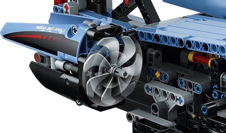 Actual product image LEGO Air Race Jet (42066, LEGO Technic)