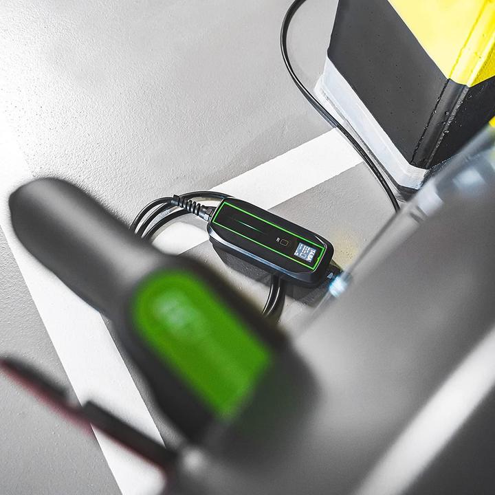 Produktbild GreenCell EV16 (Typ 2, 3.60 kW, 16 A, CEE 7/7)