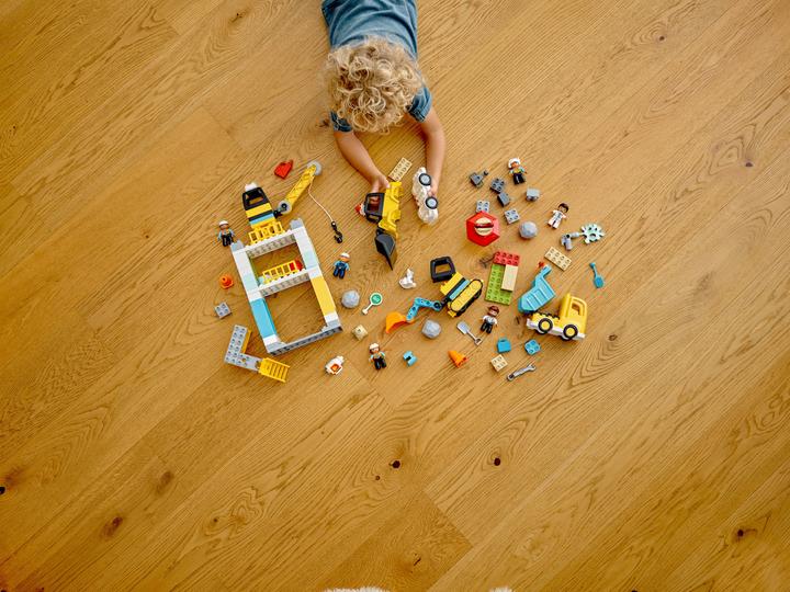 Produktbild LEGO Grosse Baustelle mit Licht und Ton (10933)