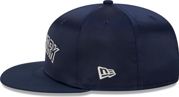 Actual product image New Era 9Fifty Satin Script New York Yankees