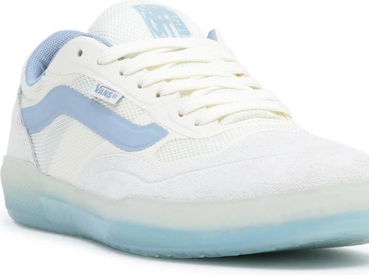 Actual product image Vans Ave (40)