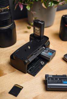 Actual product image Newell Battery Battery Pack MB-D780 by Nikon (Camera battery)
