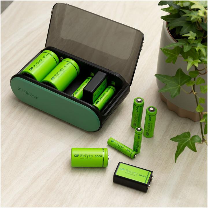 Actual product image GP Batteries ReCyko Universal Charger AA/AAA/C/D/9V Batteries NEW (1 pcs., D, AAA, AA, C, 9V Block, 2100 mAh, Rechargeable battery)
