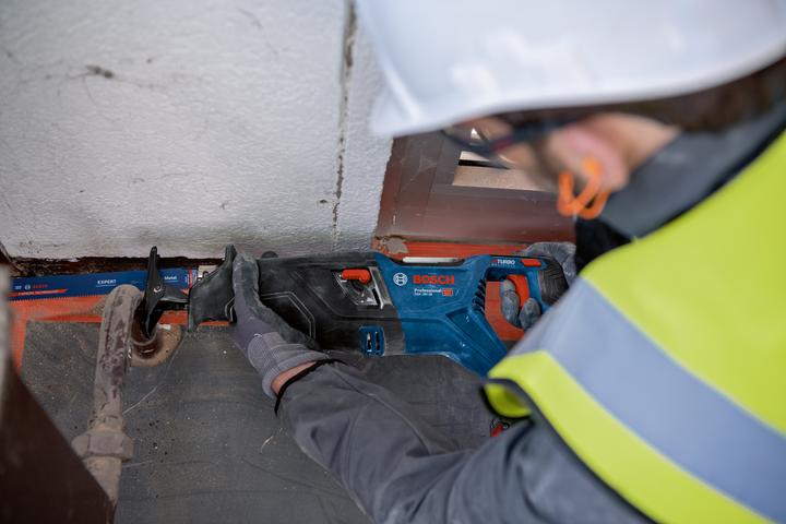 Actual product image Bosch Professional GSA 18V-28