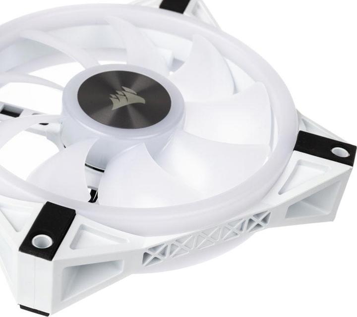 Actual product image Corsair iCUE QL120 RGB (120 mm, 3 x)