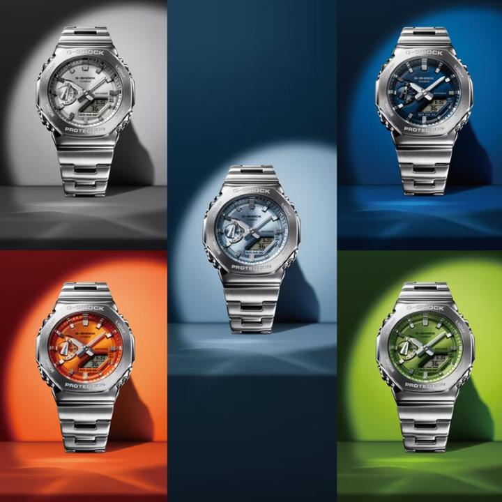 Actual product image G-Shock GM-2110D-7A (Sports watch, Analogue wristwatch, Chronograph, 44 mm)