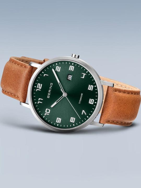Produktbild Bering Titanium Armbanduhr (Analoguhr, 40 mm)