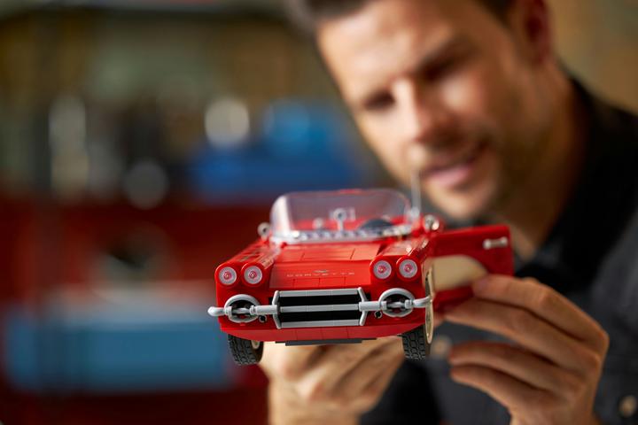 Produktbild LEGO Icons Corvette (10321, LEGO Icons)