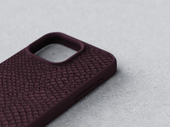 Actual product image Njord Salmon Leather Magsafe Case for iPhone 15 Pro, Rust (Apple iPhone 15 Pro)