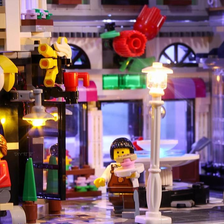 Produktbild BrickBling LED Licht Set für LEGO - Creator Expert - Stadtleben (10255) inkl. Fernbedienung