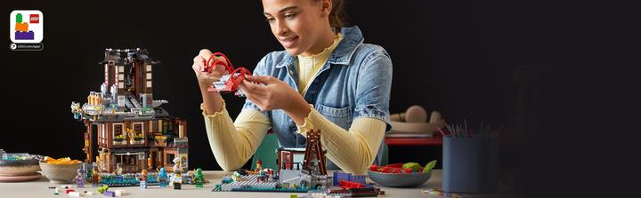 Produktbild LEGO Die Märkte von Ninjago City (71799, LEGO Ninjago, LEGO Seltene Sets)