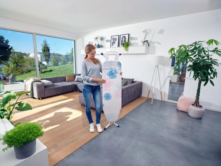 Actual product image Leifheit Ironing board Classic M Compact (120 x 38 cm)