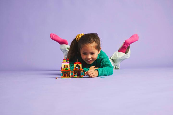 Productafbeelding LEGO Encanto Mini-Haus (43261, LEGO Disney)